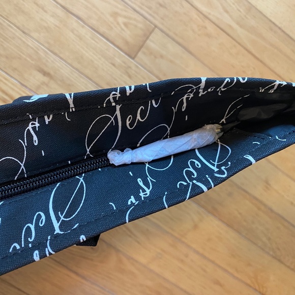 NWT Victoria's Secret Weekender Logo Black Tote - Picture 5 of 6